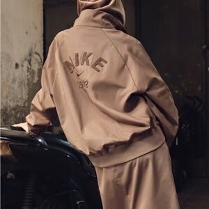 Nike Sportswear Collection Women's Oversized Twill 1/4-Zip Top